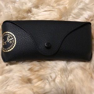 🔥🔥Rayban sunglasses case